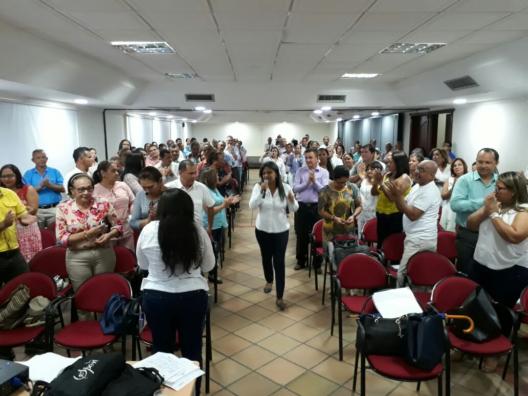 Más de 170 mil estudiantes retornan a clases hoy - Opinion Caribe