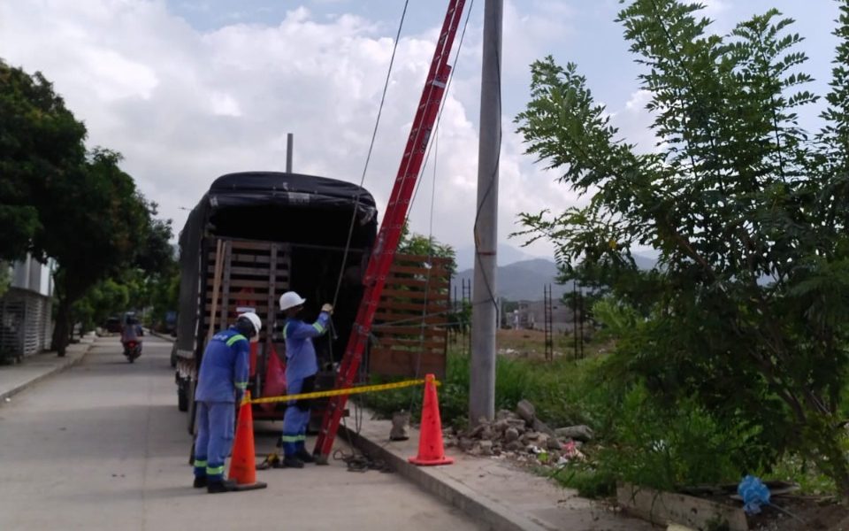 Avanzan obras de nuevas redes eléctricas en el proyecto El Líbano ...