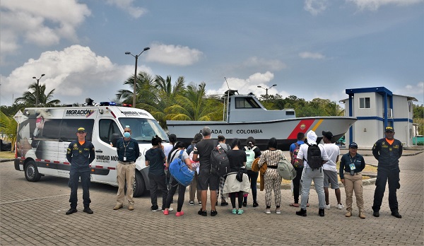 Rescatan a 19 migrantes venezolanos en aguas de San Andrés - Opinion Caribe