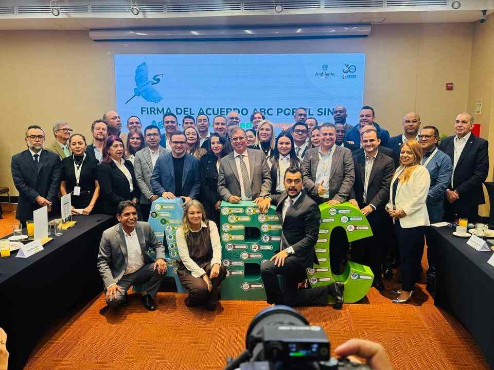 Corpamag participa en encuentro nacional del Sistema Nacional Ambiental en Bogotá