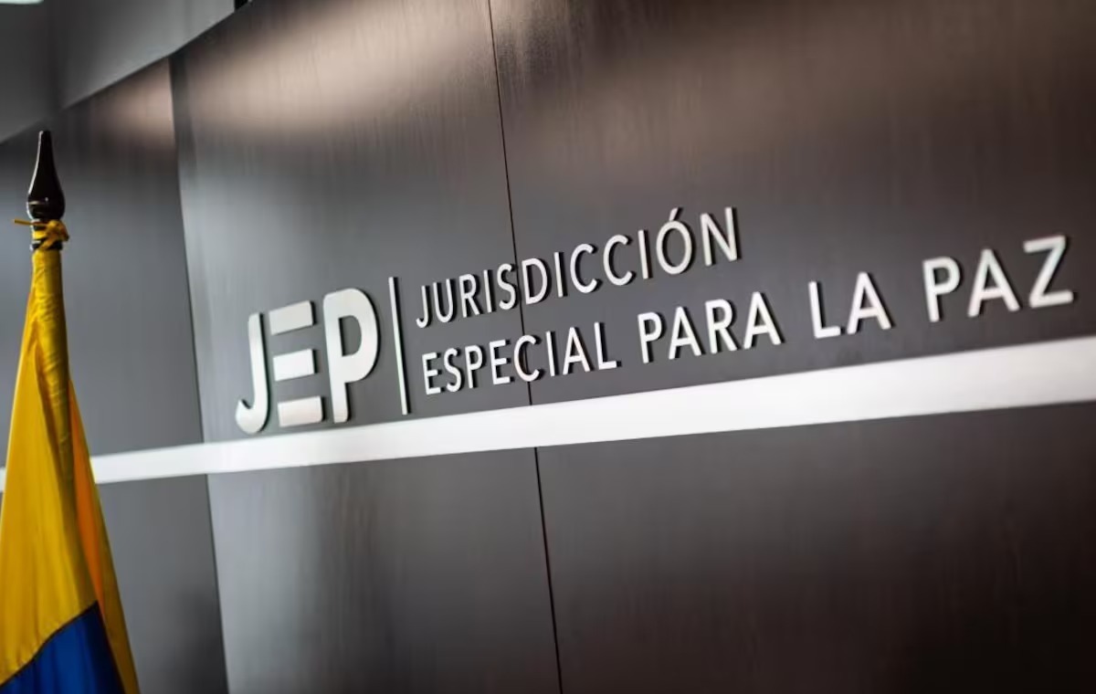 La JEP pide frenar reforma que revisaría sus sentencias